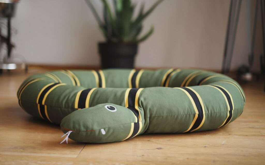 pillow snake